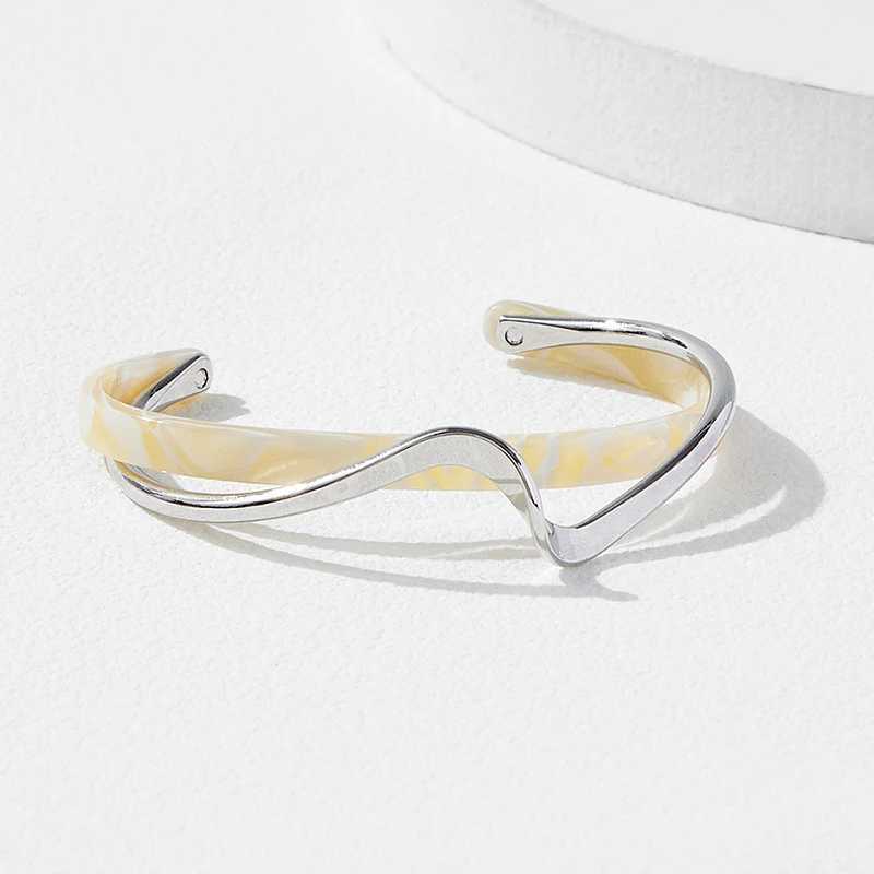 Bangles White Bend Metal Shellfish Womens Hand Bracelets Bracelets Board Geometric C- shaped Opening Bracelets Jewelry GiftsX24