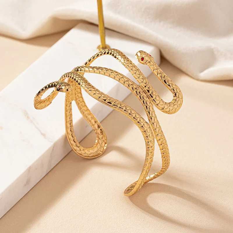 Hip Hop Fashion Snake Bracelet For Women Girls Geometric Holiday Party Gift OL Fashion Jewelry B056X240925