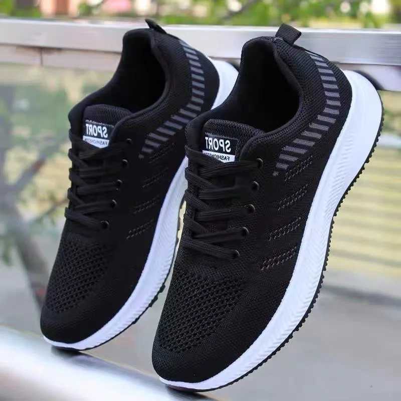 Mens vulcanized walking and running shoes unisex casual lightweight tennis shoes breathable and fashionable sports shoes Z250227