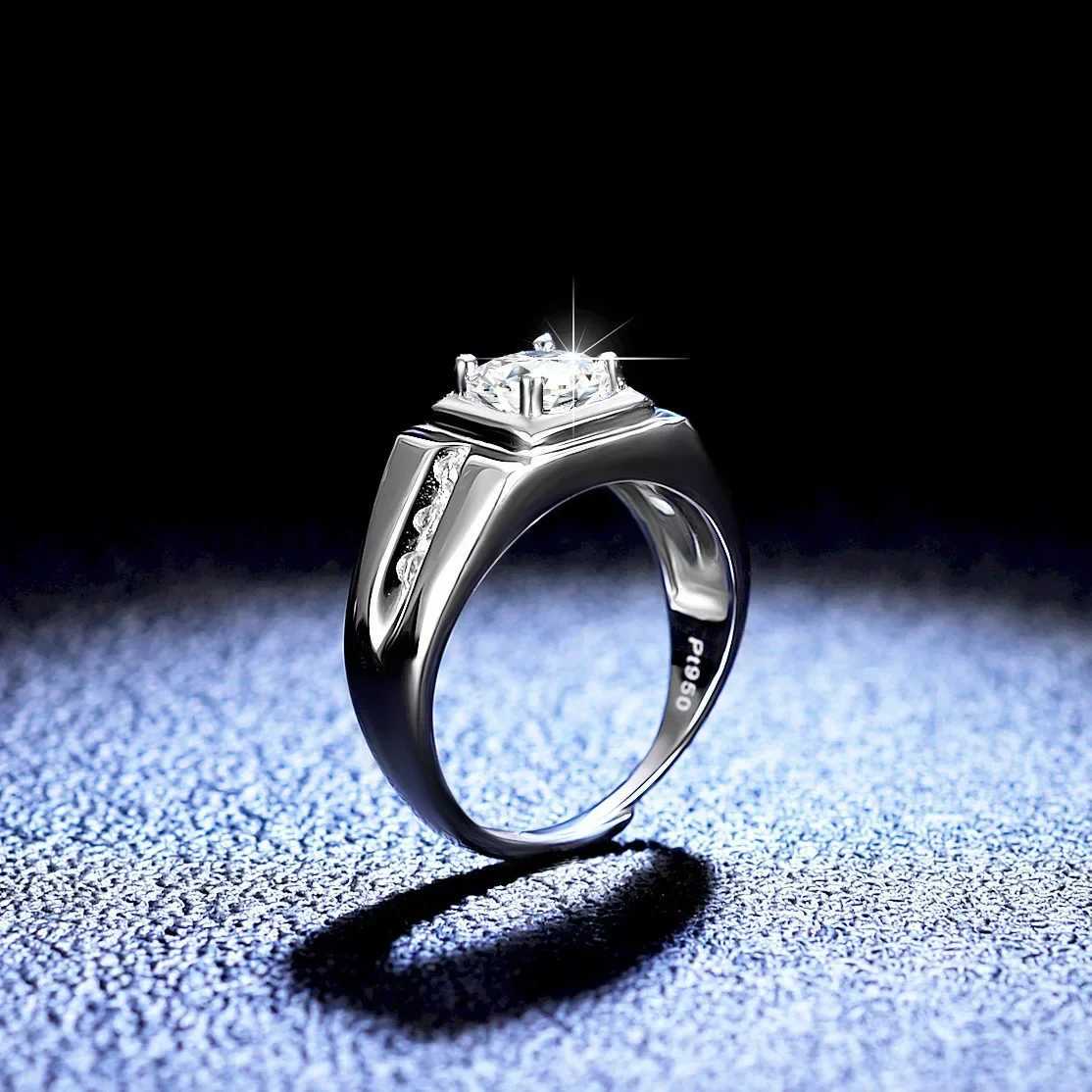 Platinum PT950 Ring Moissan Diamond Ring Classic Simple and Elegant Mens Ring Wedding Ring W240925