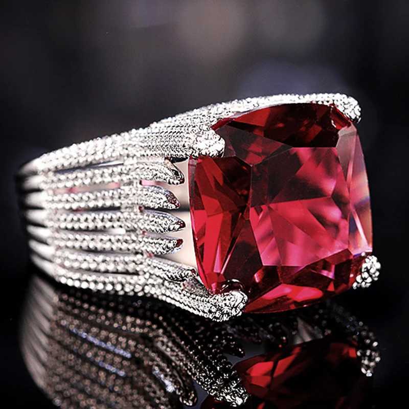 Huitan Hyperbole Red Cubic Zirconia Womens Ring Party New 2023 Gorgeous Womens Accessories Anniversary Gift Fashion Jewelry W240925