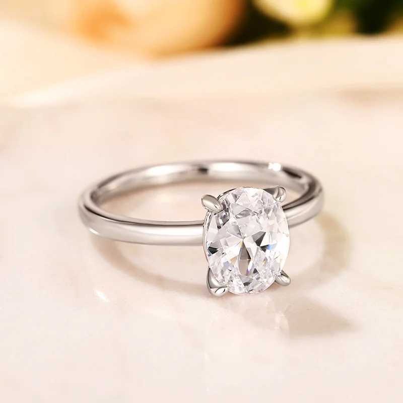 Huitan oval cut cubic zirconia ring suitable for women simple classic design wedding engagement commitment accessory eternal jewelry W240925