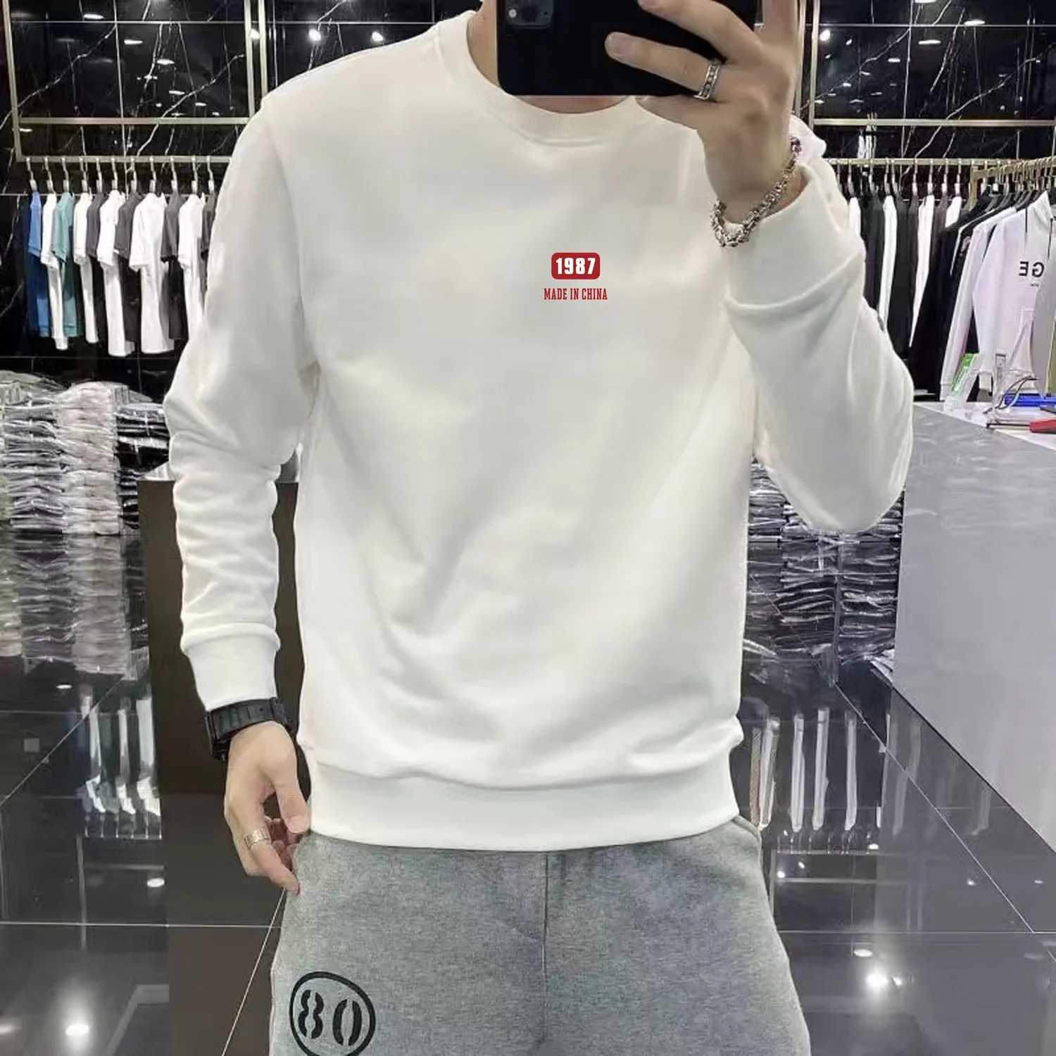 Male Clothes Round Neck Pullover Hoodieless Hip Hop Black Crewneck Sweatshirt for Men Luxury Streetwear Aesthetic Simple Top SX240925