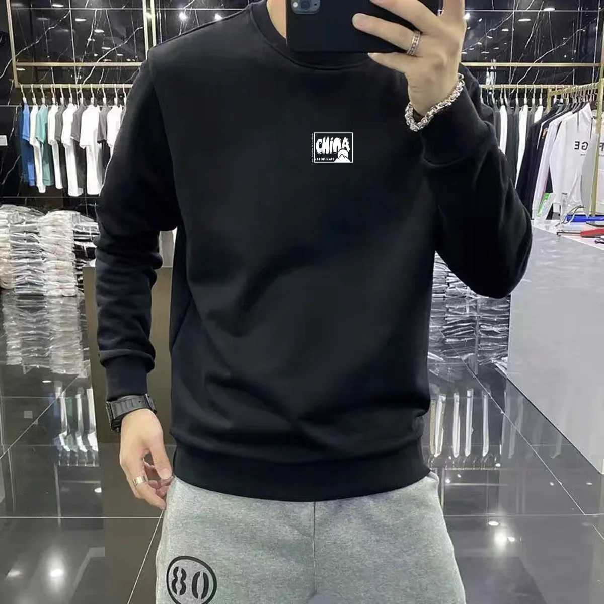 Male Clothes Round Neck Pullover Hoodieless Hip Hop Black Crewneck Sweatshirt for Men Luxury Streetwear Aesthetic Simple Top SX240925