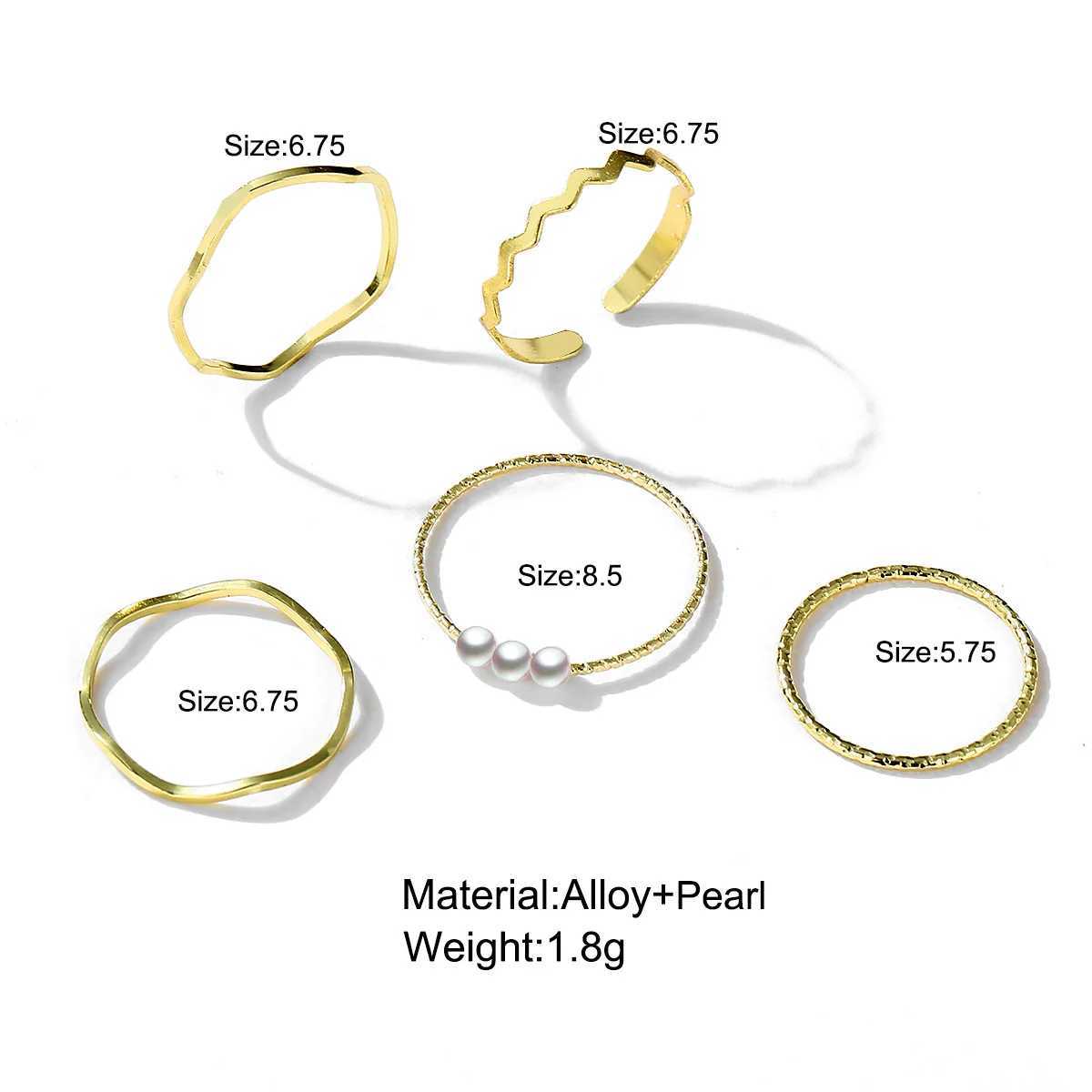Bohemian Gold Heart Ring Set for Women Retro Geometric Cross Pearl Butterfly Finger Ring Womens Fashion Jewelry Gift W240925