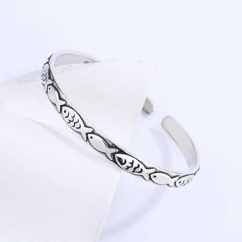 New Retro Female Minority Design Embossed Small Fish Bangle 925 Sterling Silver Simple Ins Personality Animal Opening BraceletsX240925