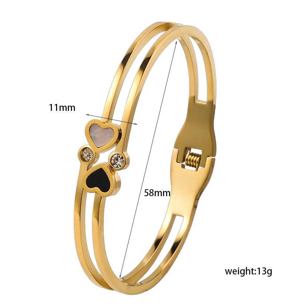 Fashionable Peach Heart Stainless Steel Bracelet Non Fading Womens Exquisite Spring Opening Bangle Birthday Party GiftX240925