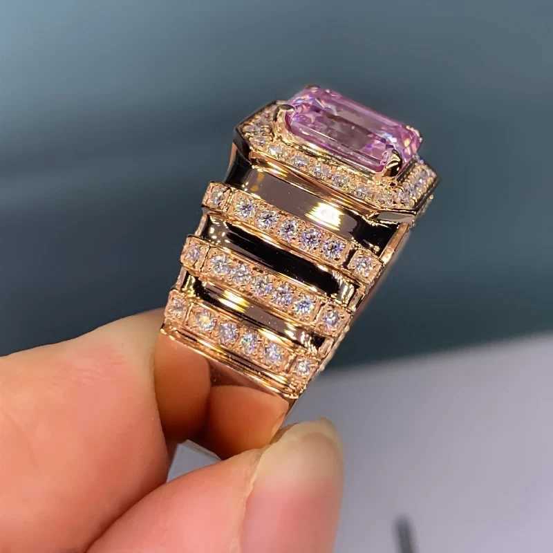 Huitan Aesthetic Pink Cubic Zirconia Female Engagement Ring Luxury Gold Strap New Design Wedding Fashion Ring Jewelry W240925