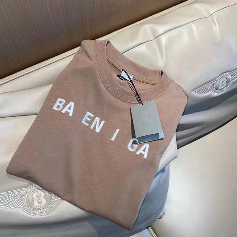 graphic tee fashion designer t shirt men's t-shirt designer men's pure cotton round neck short sleeved men's and women's casual hip-hop street Couple's shirt Asian Size