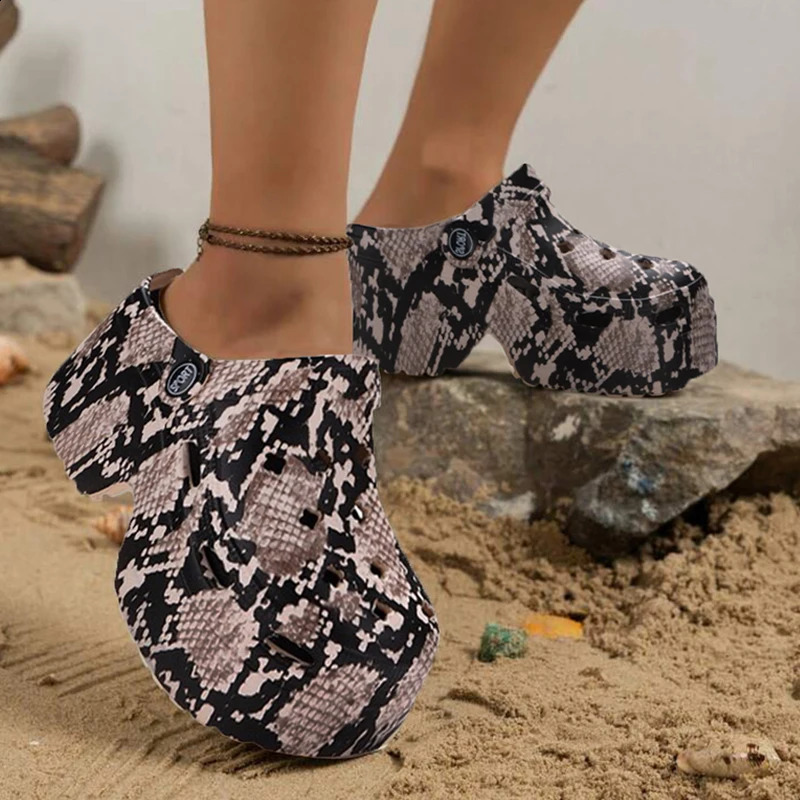 Leopard Platform Clogs for Women Closed Toe Chunky High Heel Sandals Woman Summer Street Beach Slides Girls Fashion Slippers 240924