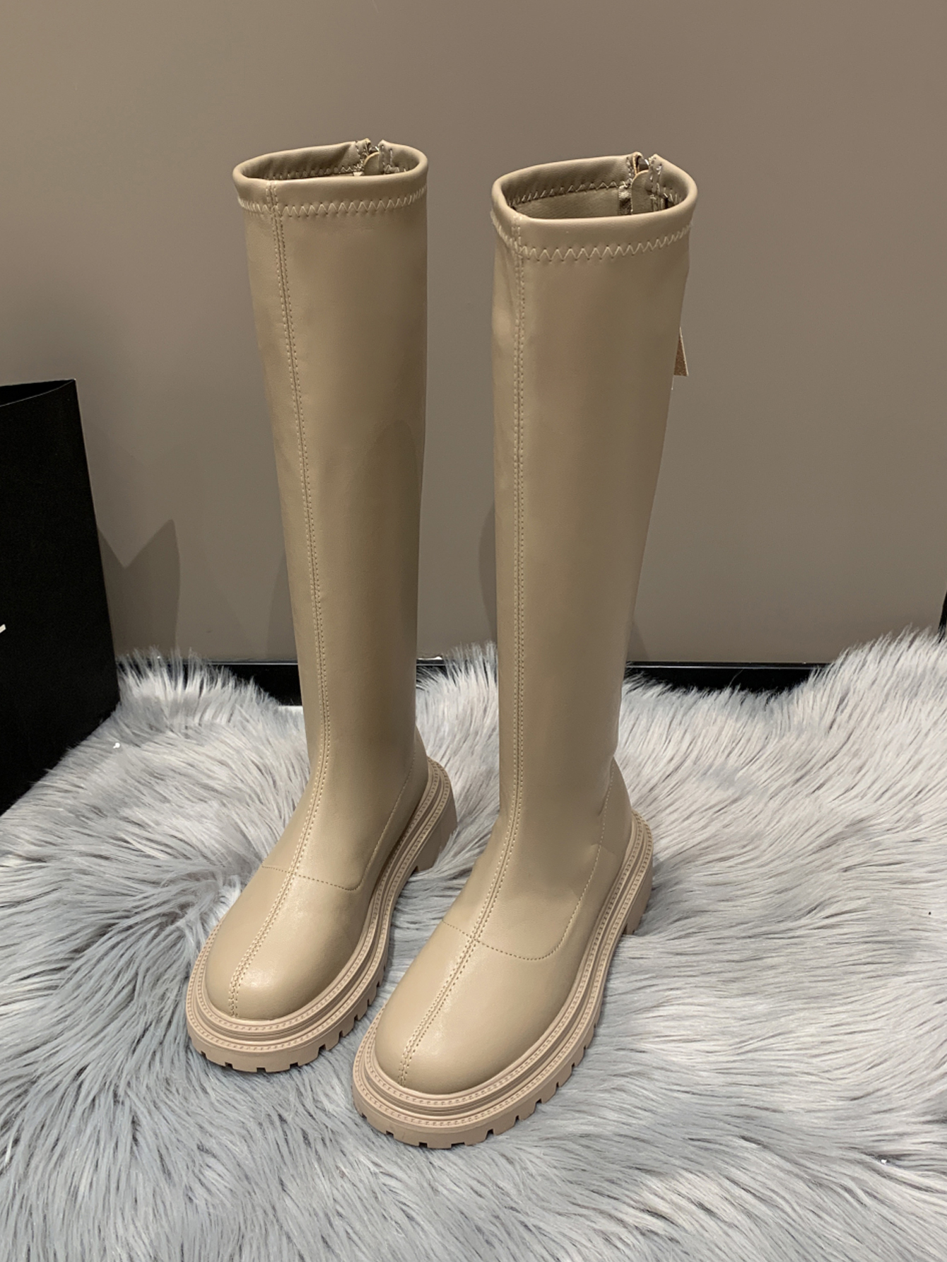 Chic Ladies' Tall Boots Perfect for Any Occasion