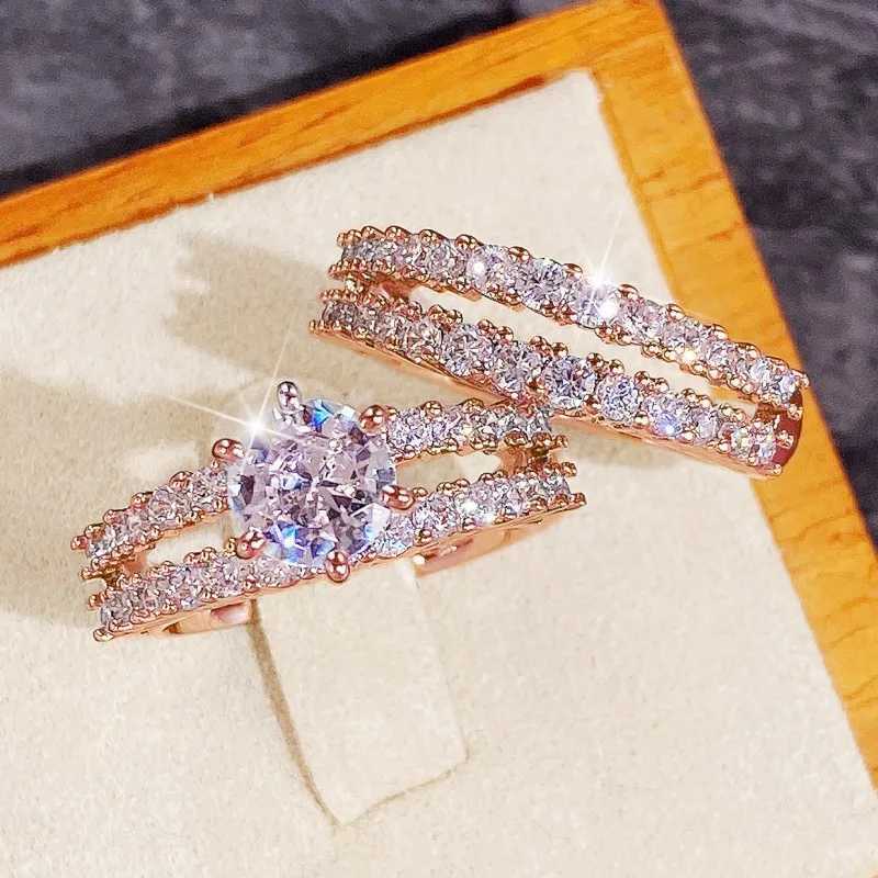 Huitan Sparkling 2Pcs set of cubic zirconia rings suitable for womens weddings engagements fashion jewelry luxury fashion wholesale of womens rings W2