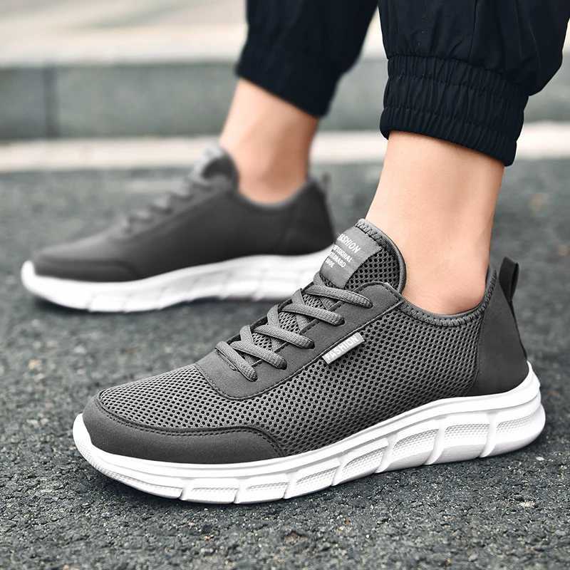 2023 Summer New Mens Casual Running Shoes Breathable Walking Net Lightweight Sports Shoes Comfortable Fashion Shoes Zapatillas Z250319