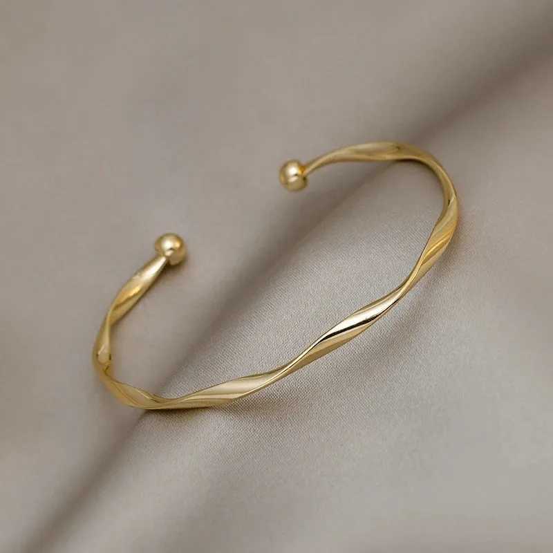 Fashion Opening Bangle Gold Color Glossy Twisted Thin Bangles For Women Female Open Minimalist Style Charm Cuff Bracelet JewelryXJ250117