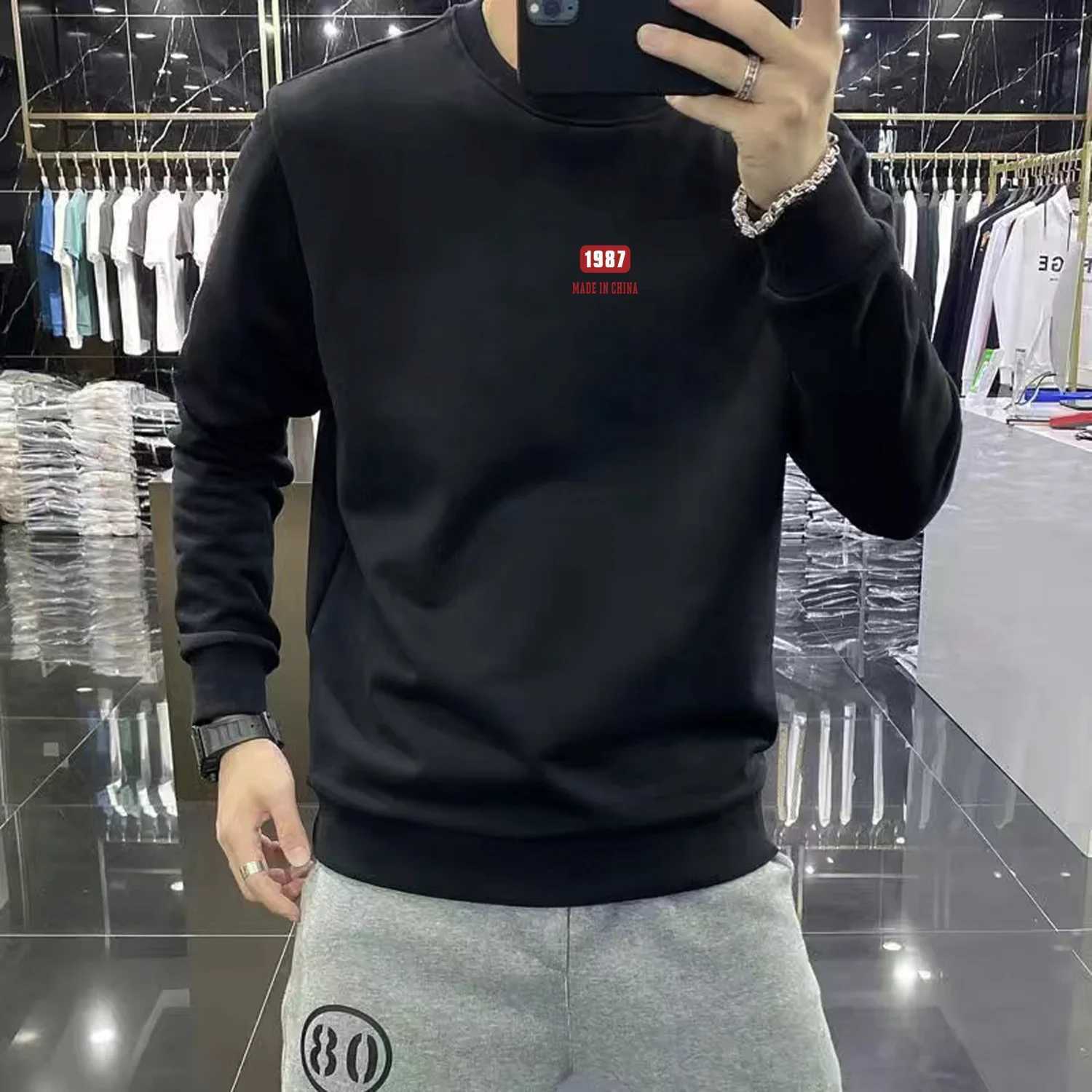 Male Clothes Round Neck Pullover Hoodieless Hip Hop Black Crewneck Sweatshirt for Men Luxury Streetwear Aesthetic Simple Top SX240925