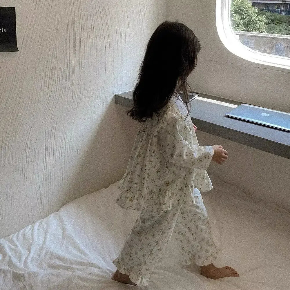 Kids Pajamas Spring Autumn Long Sleeve Princess Fashion All-match Princess Lace Lovely and Sweet Girls Clothes 240921