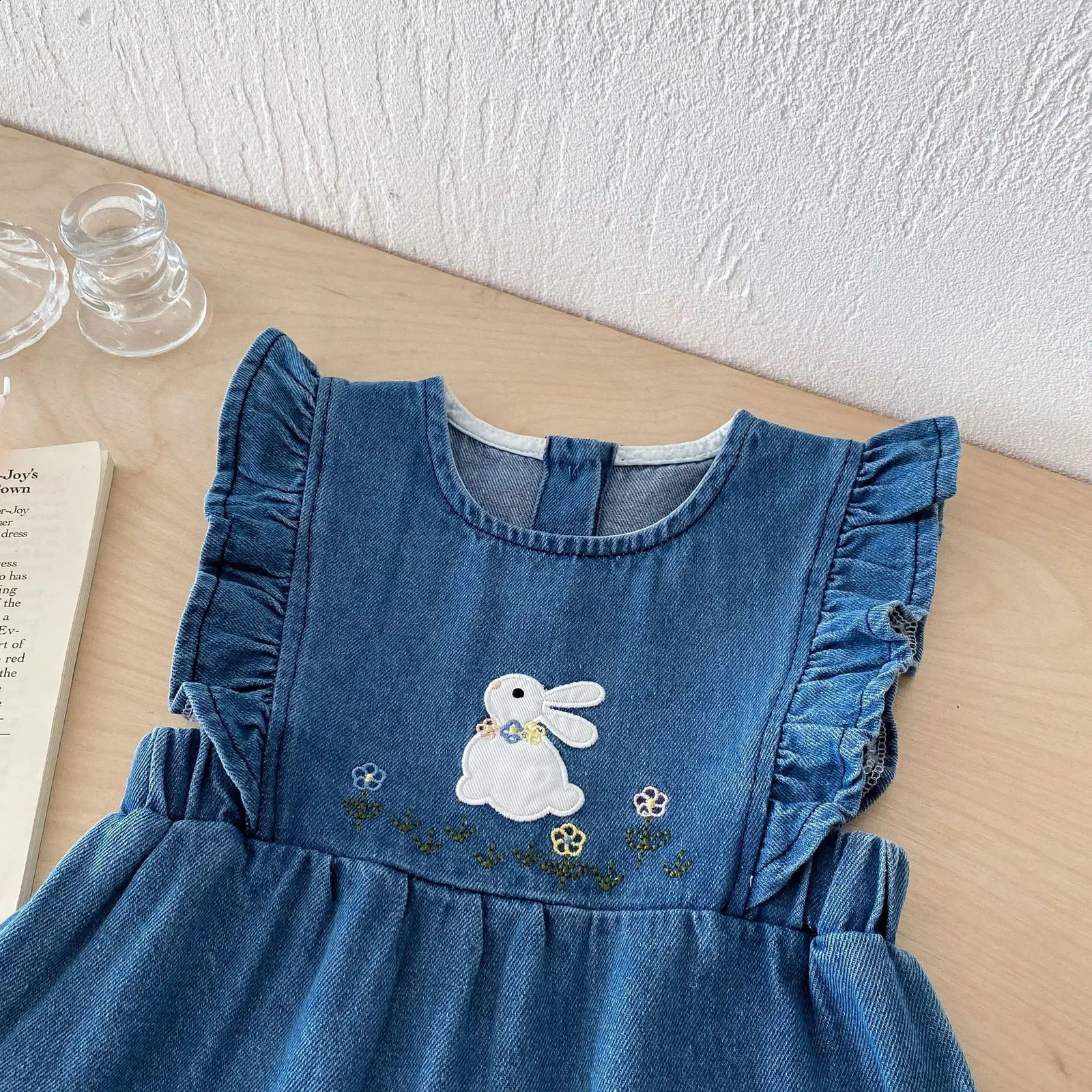Spring and Autumn Baby Girls 2PCS Clothing Set Rabbit Embroidered Denim Flying Sleeve Tight Solid Shirt born 240925