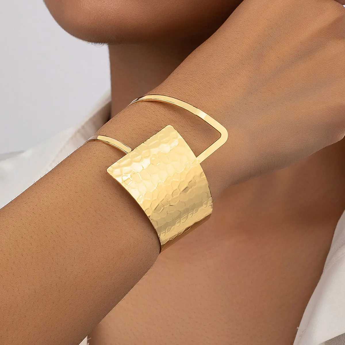 Metal Geometric Bracelet for Women Fashion Open Bracelets Personality Jewelry Luxury Exaggerated Female Bangle AccessoriesX240925