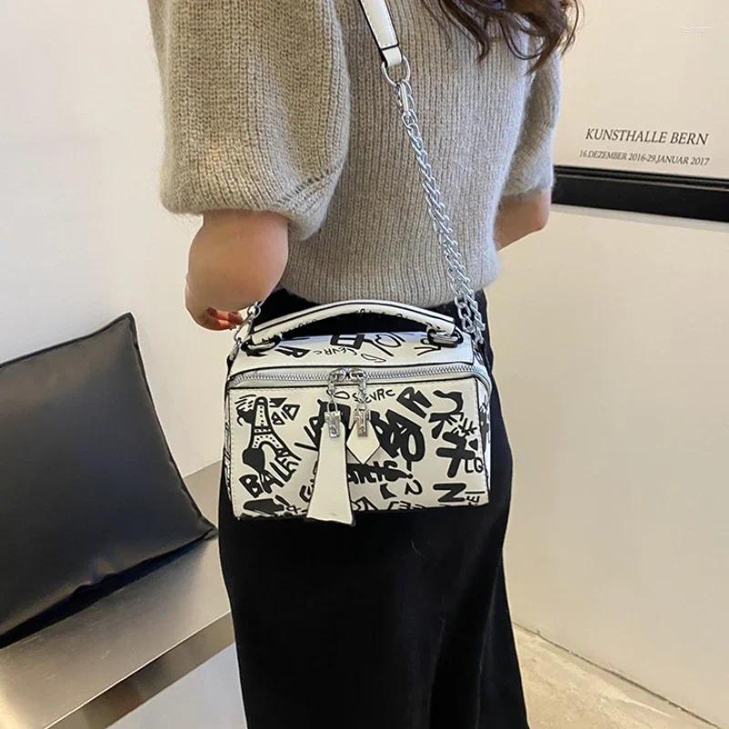 Drawstring Fashion Chic Graffiti Bags For Women 2024 Trend Design Leather In Handbag And Purse Casual Chain Shoulder Crossbody Bag