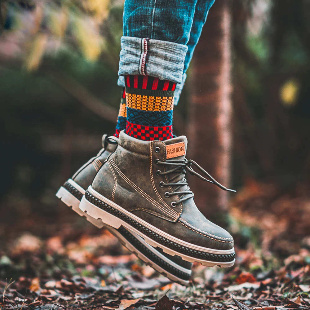 HSS 5 Pairs Winter Mens Socks Thicken Sheeps Wool Socks Warm Men Retro Style Colorful Fashion Man Socks For Snow boots 240925