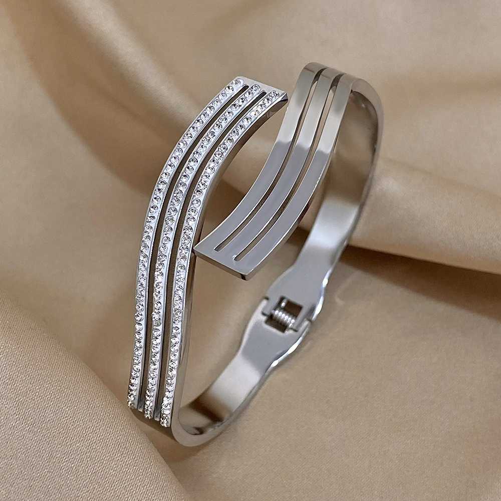 AENSOA New Stylish Intersect Inlaid Zircon Stainless Steel Open Bracelets Bangles for Women Charm 18K Gold Plated Jewelry GiftX240925