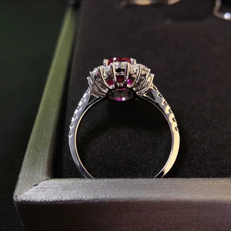 PT950 womens platinum ring egg shaped 2-carat pigeon blood ruby and blue diamond girlfriend platinum ring W240925