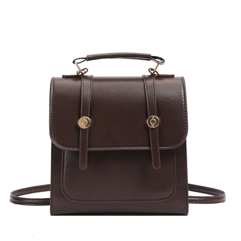 Designer backpack with large capacity and fashionable temperament, 2024 autumn new Western style casual bag, women's minimalist bag trend