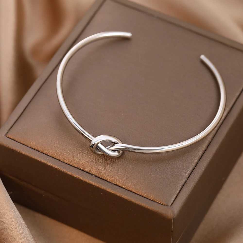 Stainless Steel Bracelets Elegant Trendy Round Circular Open Knot Cuff Bangle For Women Jewelry Goth Temperament Everyday WearX240925