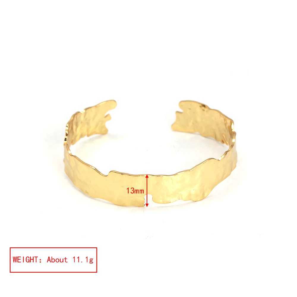 Gothic Punk Copper Irregular Thrash Pattern Simple Opening Bracelet for Women Men European American Fashion Hip Hop Jewelry GiftX240925