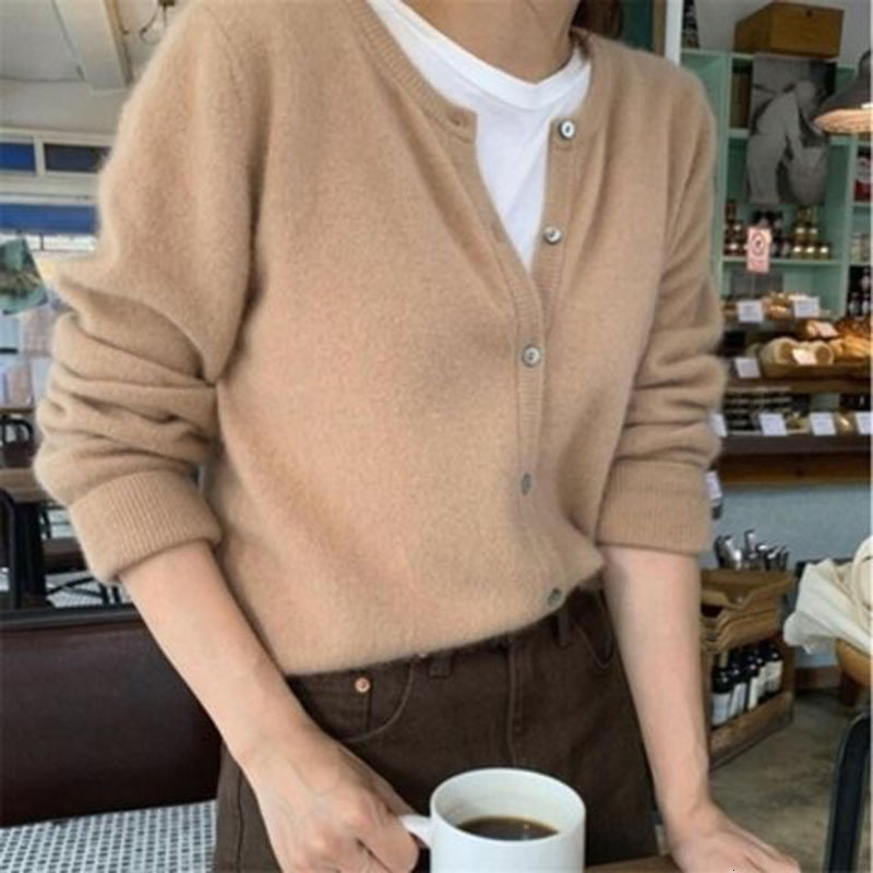 Designer Women s Sweater Autumn/Winter O-neck Knitted Cashmere Cardigan Solid Color Long Sleeve Single breasted Sweater for Women