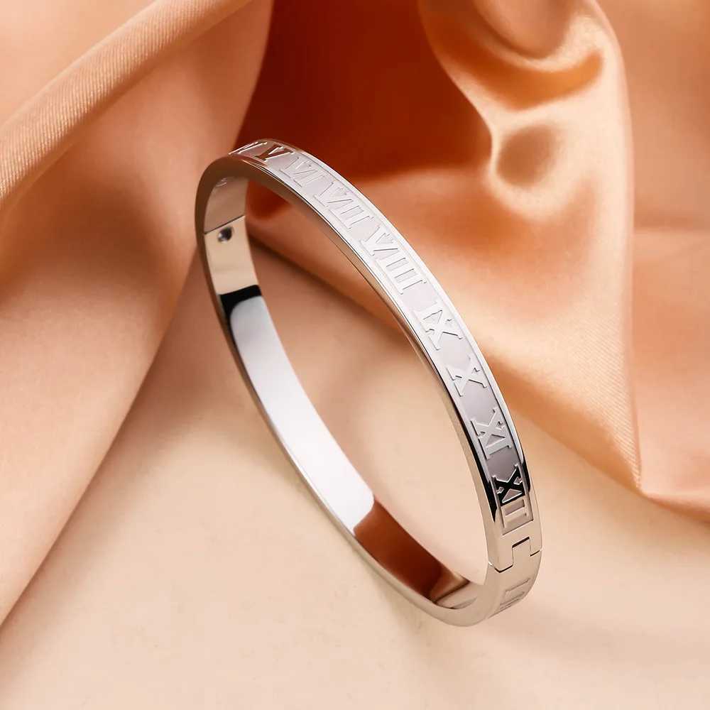 Simple Stainless Steel Greek Numerals Gold Color Cuff Bangles Roman Language Fashion Open Buckle Bracelet Fashion Women JewelryX240925
