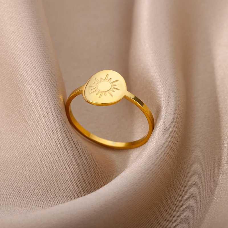 Stainless steel sun ring womens retro gold wedding couple ring womens jewelry gift anillos accesorios mujer W240925