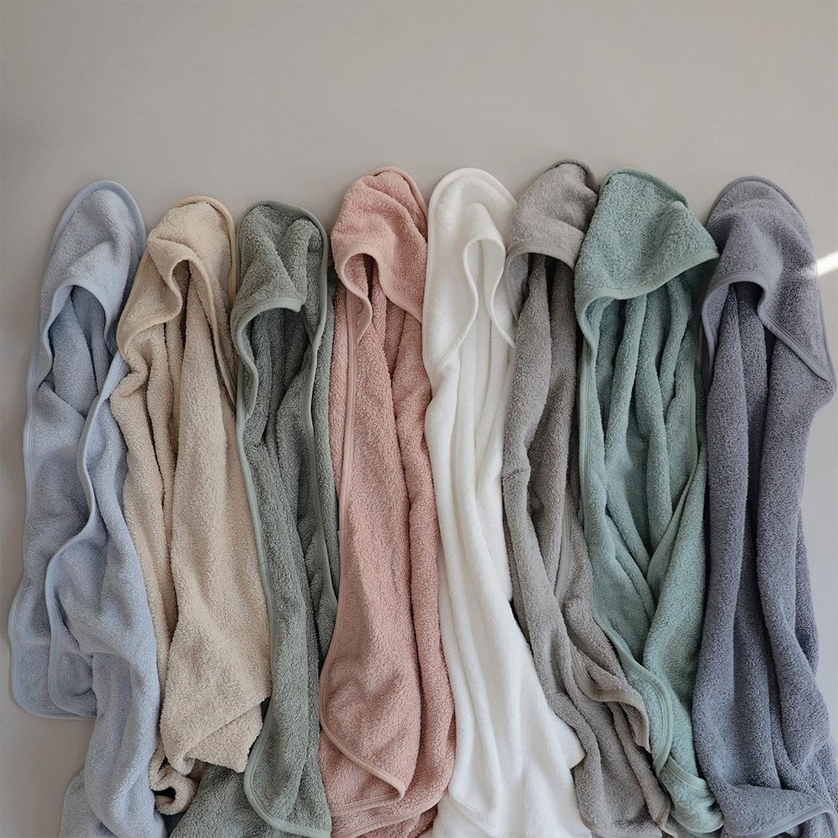 Comfortable & Durable Hooded Towel Set for Babies Ideal Sized at 31.5x31.5 inches in Neutral Colors