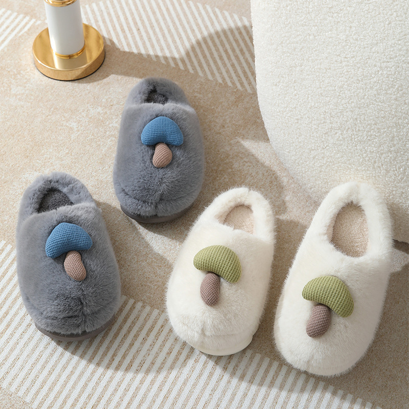 Family Matching Mushroom Printed Cotton Footwear - Warm, Non-Skid Slippers Ideal for Home Wear During Cold Seasons