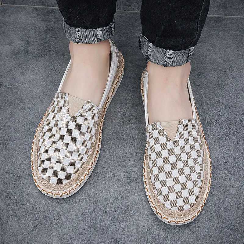 New Men Canvas Casual Shoes Summer Breathable Canvas Slip-on Loafers Street Trend Checkered Flat Fisherman Shoes M240925