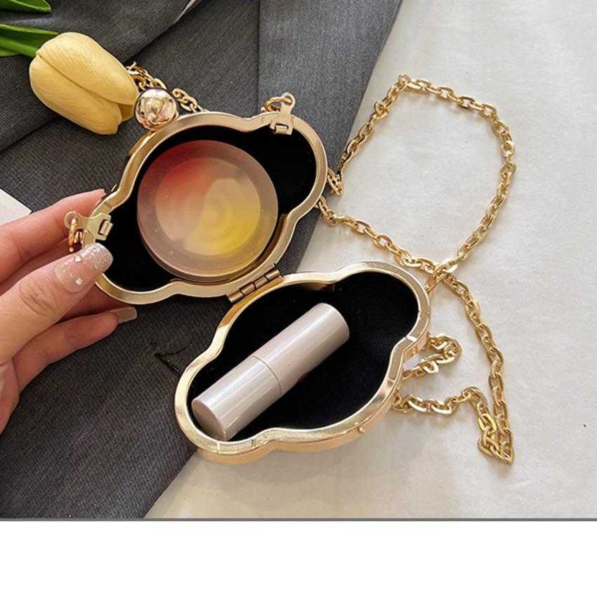 Clutch Bag Chain Designer bag for Women with Niche Fashion Trend Hook Shell Shaped Single Shoulder Crossbody Bag for Womens Banquet Bag 240920