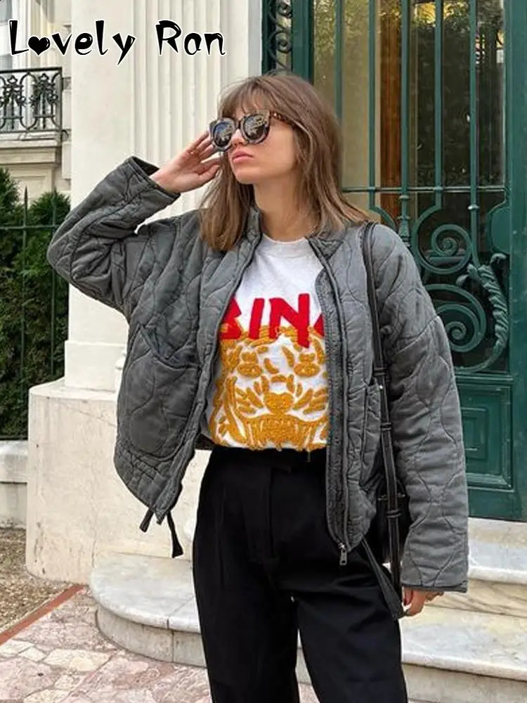 Fashion pure cotton womens jacket winter stand collar pocket quilted jacket womens thick long sleeved zipper womens jacket 240924