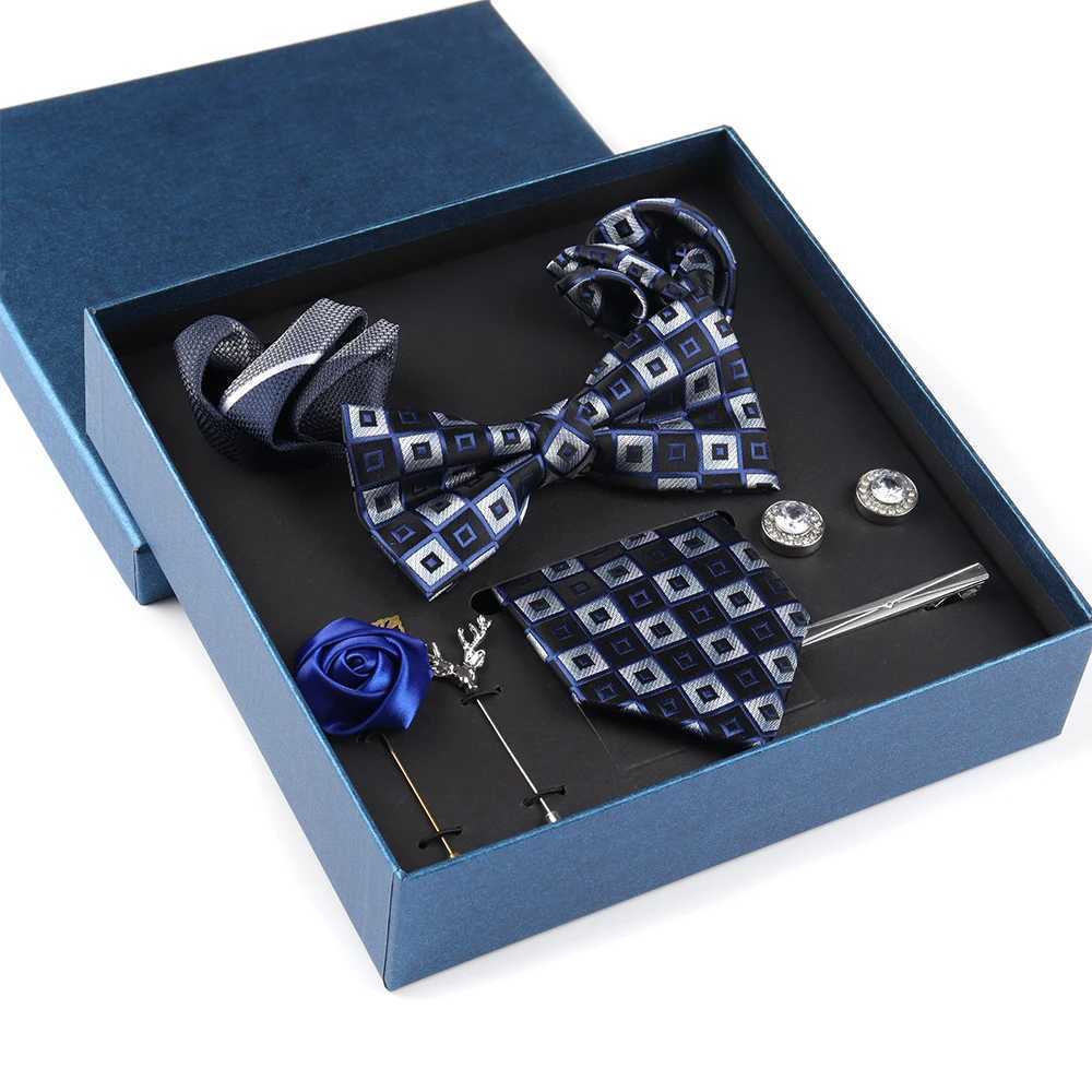 Mens Tie Set Gift Deluxe Collar Bow Pocket Square Cufflink Clip Brooches 8piece Set Wedding Party Business Mens Tie Set Y240925