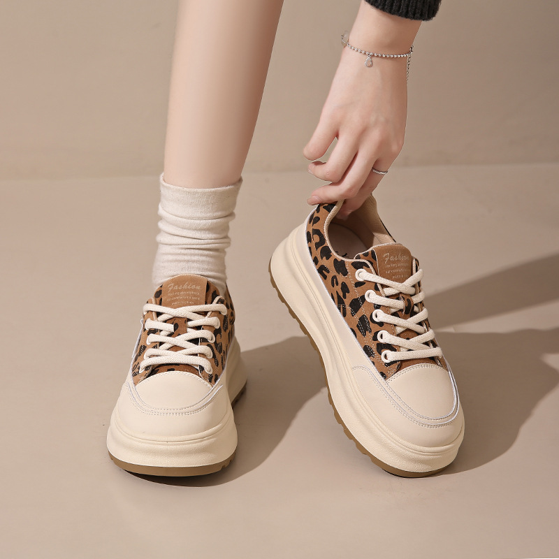 Thick-soled fashion board shoes women's 2024 autumn new comfortable and versatile casual sneakers Free shipping