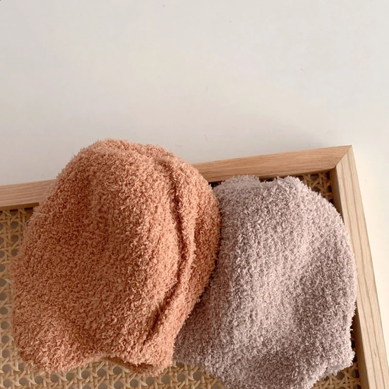 14 year old born baby children girls boys winter warm and soft knitted hat fur ball fluffy solid color elastic cute bear 240925