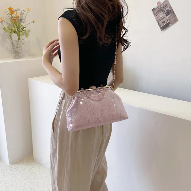 er womens sequined metal handbag chain shoulder bag fashionable womens party clip shell coin wallet er night clutch 240923