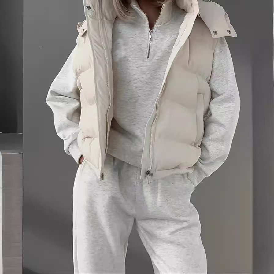 Europe and the United States wind autumn and winter new fashion trend thick warm vest sleeveless cotton-padded jacket vest women.