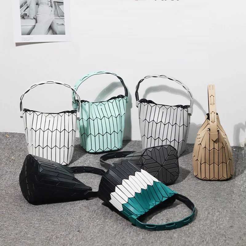 New Top-Handle Bags For Women Designer Luxury Bao Bucket Bag Beach Shoulder Messenger Handbags Purse Y2k Tote Bag Clutch Z250220