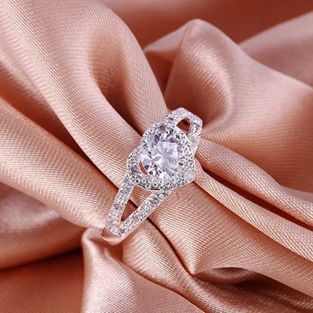 Jewelry Women Ring 925 Sterling Silver Crystal Heart Shed Bridal Wedding JewelryXJ250110