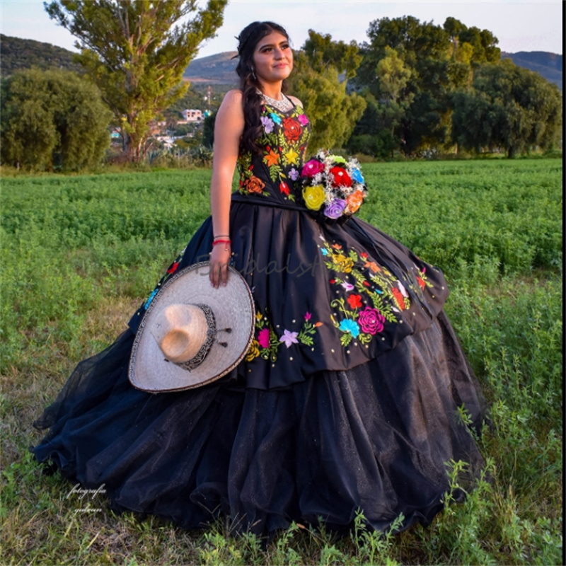 Vintage Black Mexican Quinceanera Dress With Colorful Embroidery Elegant Tulle Charro Sweet 16 Birthday Party Vestido De 15 Xv Anos Gothic Debutante F