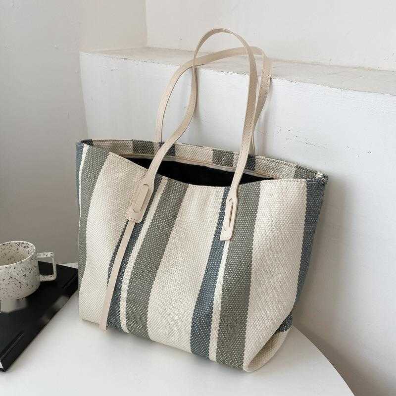 CMM Korean Large Capacity Womens Shoulder Bag Womens New Simple Vertical Stripe Leisure Tote Bag Fashion Handbag