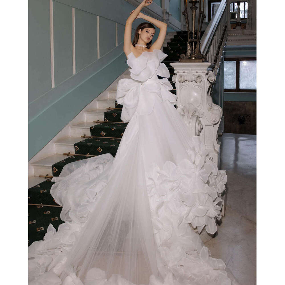 Princess Wedding Dresses A-E Strapless Appliques Backless Sleeveless Dress Bridal Gown Vestido De Novia Custom Made 0228Lz