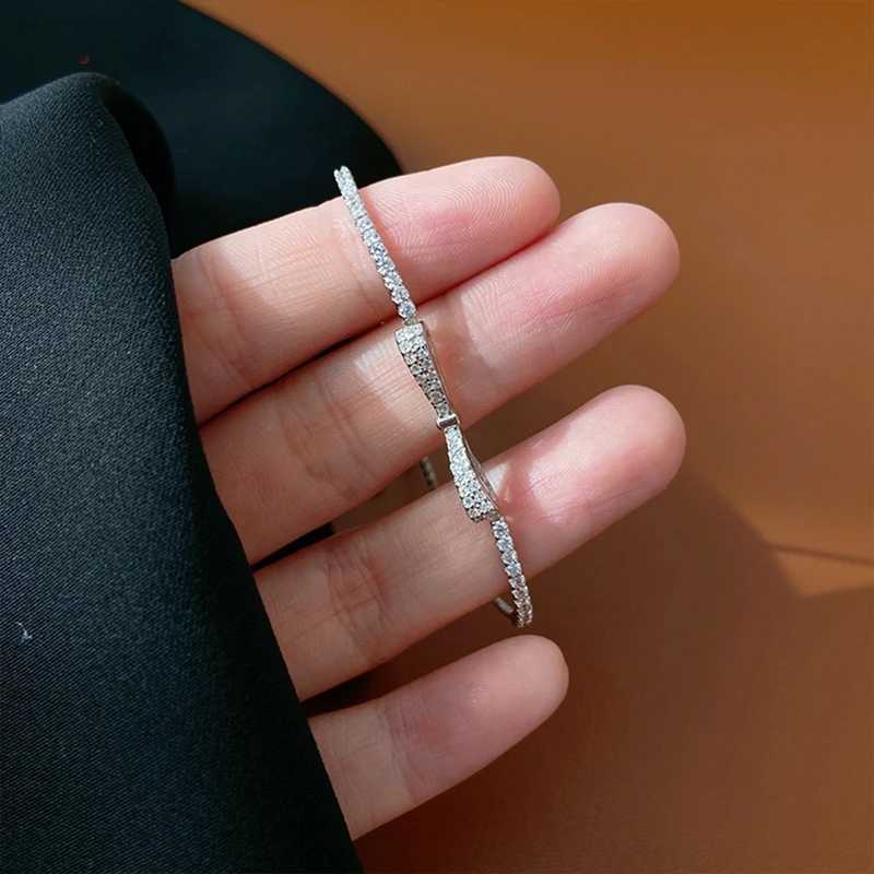 Real 925 sterling silver bow bracelet suitable for womens shiny zircon tennis hard bracelet mens wedding party jewelry gift W240925