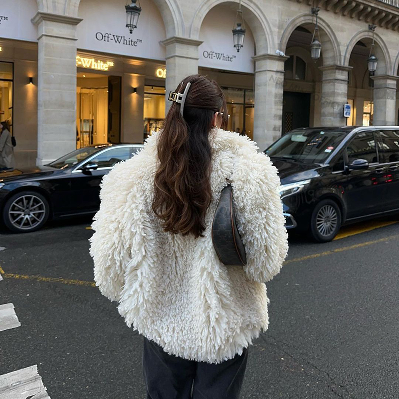 Neo Mint 2024 Winter Elegant Lapel Faux Coat Women Blogger Brand Fashion Loose Solid Outerwear Curly Hairy Fur Jacket Female