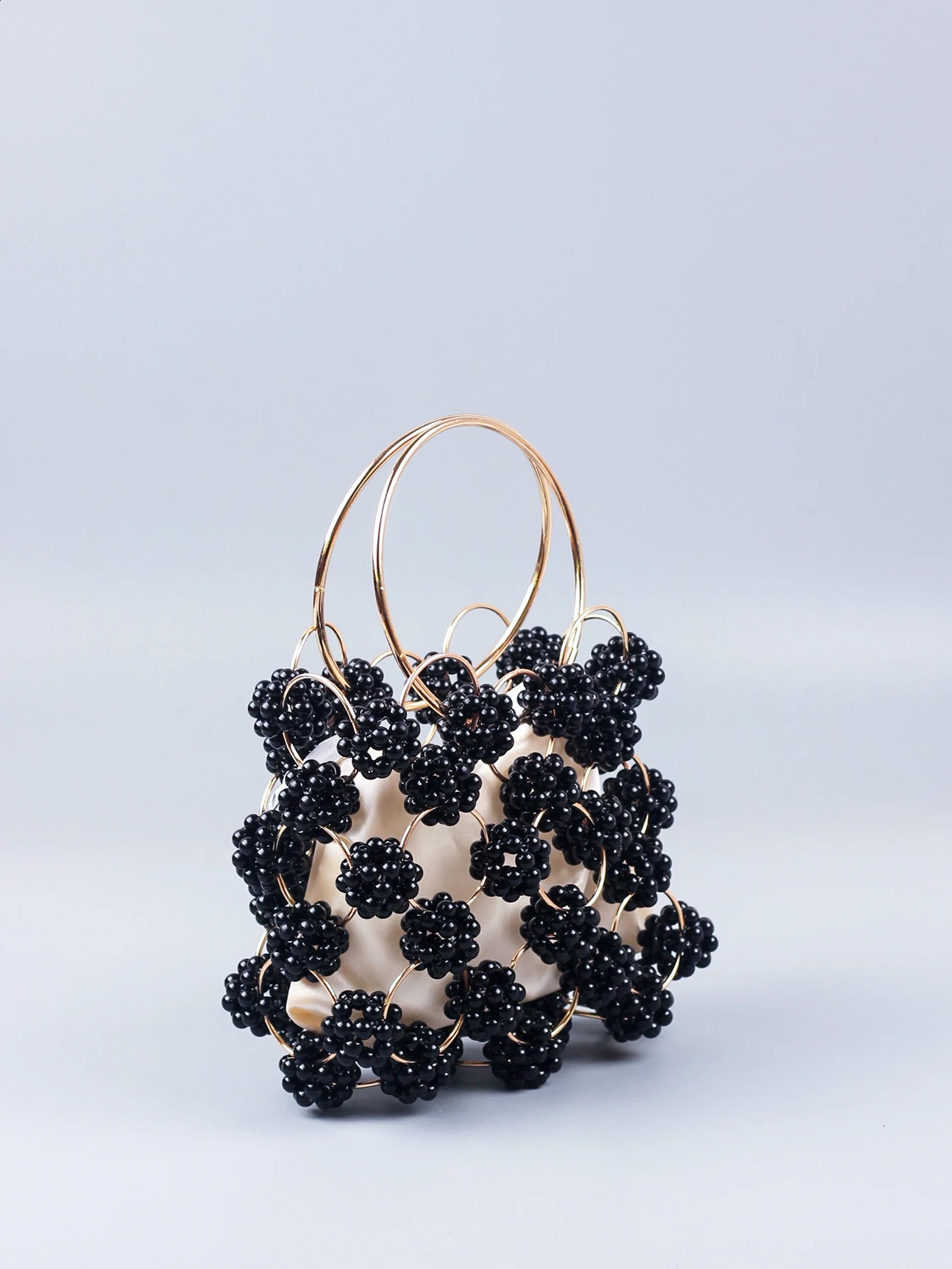 Black Ball Bag Bead Handheld Dinner Bag High Quality Womens Hollow Outer Bag Fashion Edition Handheld 240923